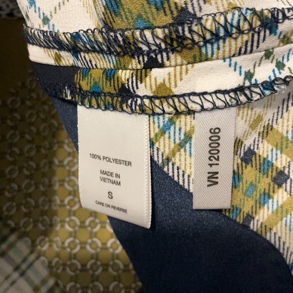 New York & Company Patterned Long Blouse - Picture 9 of 9